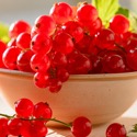 Красная смородина: польза ягод для красоты, здоровья и фигуры
